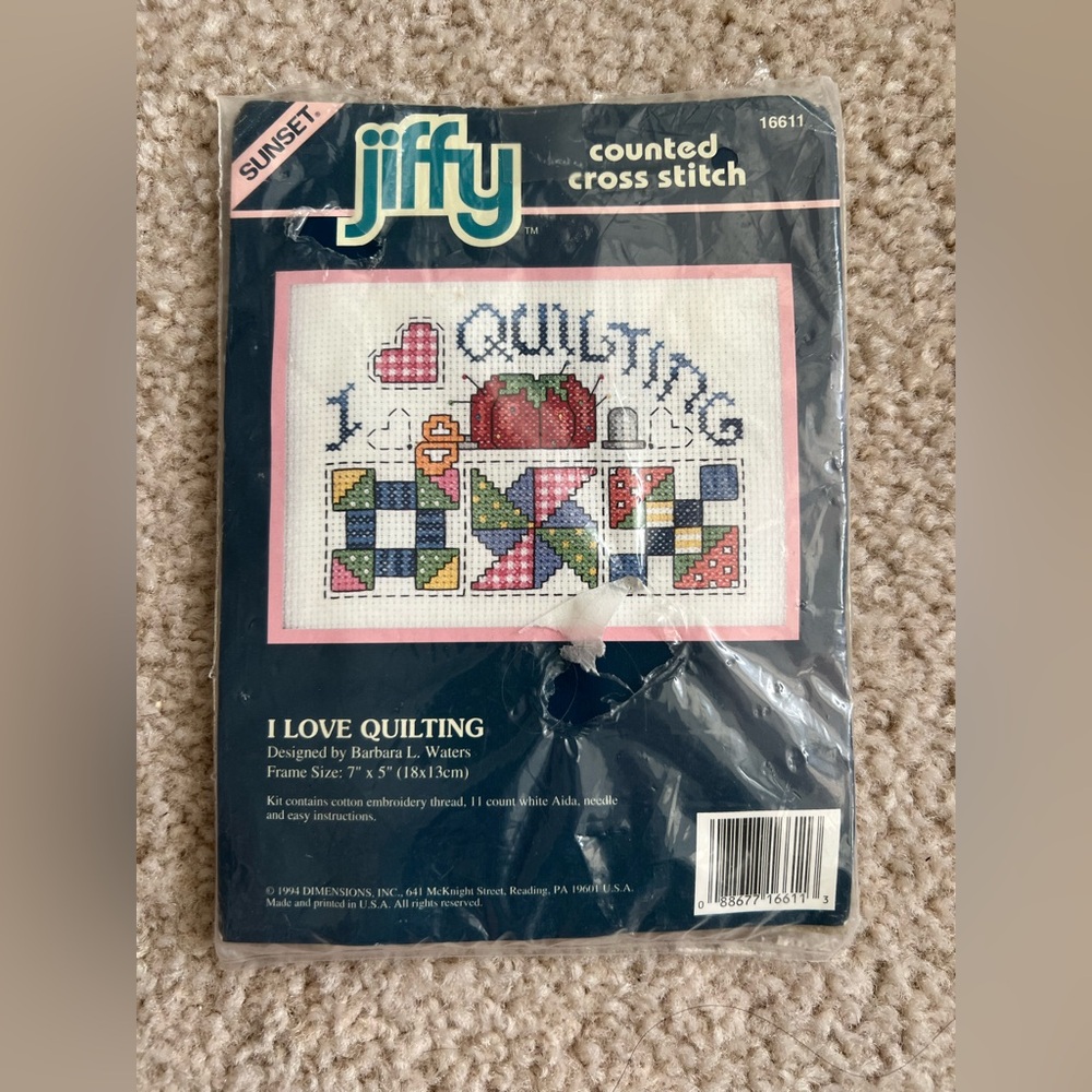 Vintage 1994 Jiffy Cross Stitch Kit – “I Love Quilting”  - SEALED